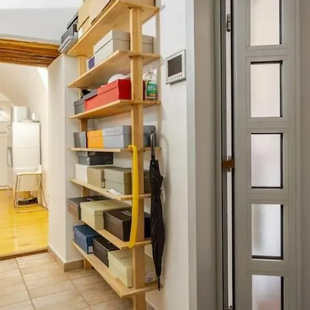 Apartman Artistic Quiet Crusader Street