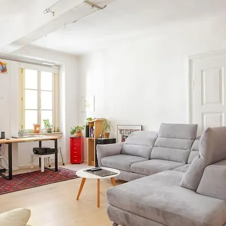 Apartman Artistic Quiet Crusader Street *