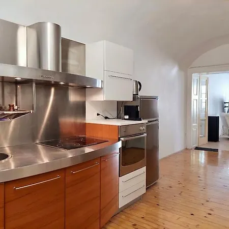 Apartman Artistic Quiet Crusader Street *