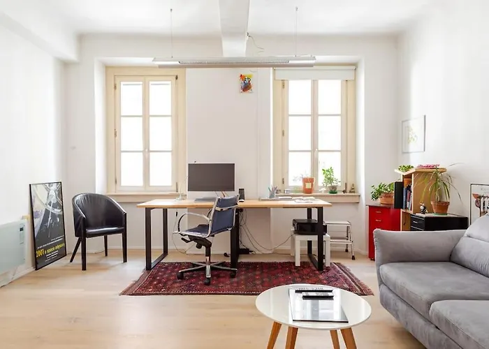 Artistic Quiet Crusader Street 卢布尔雅那