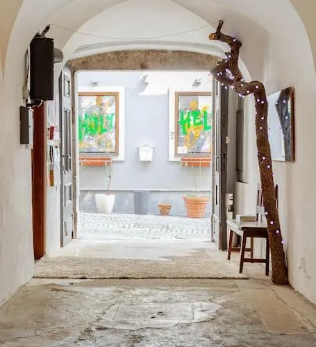 Artistic Quiet Crusader Street Lejlighed *